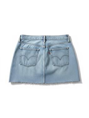 Levi’s Icon Denim Mini Skirt Y2K Raw Hem Button Fly Size 29 NWT